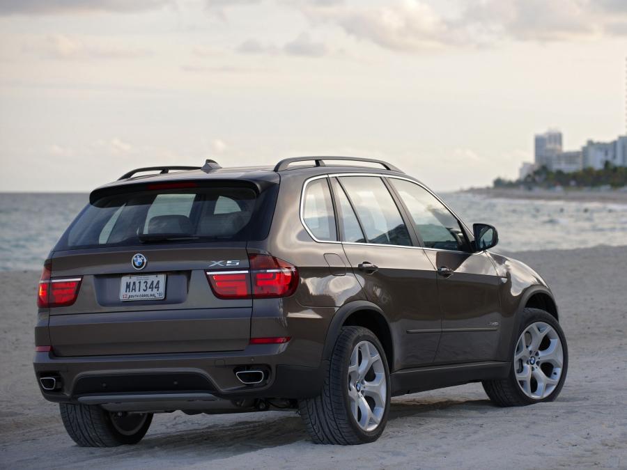  BMW X5 xDrive 5.0i 2010 года  (фото 134 из 142)